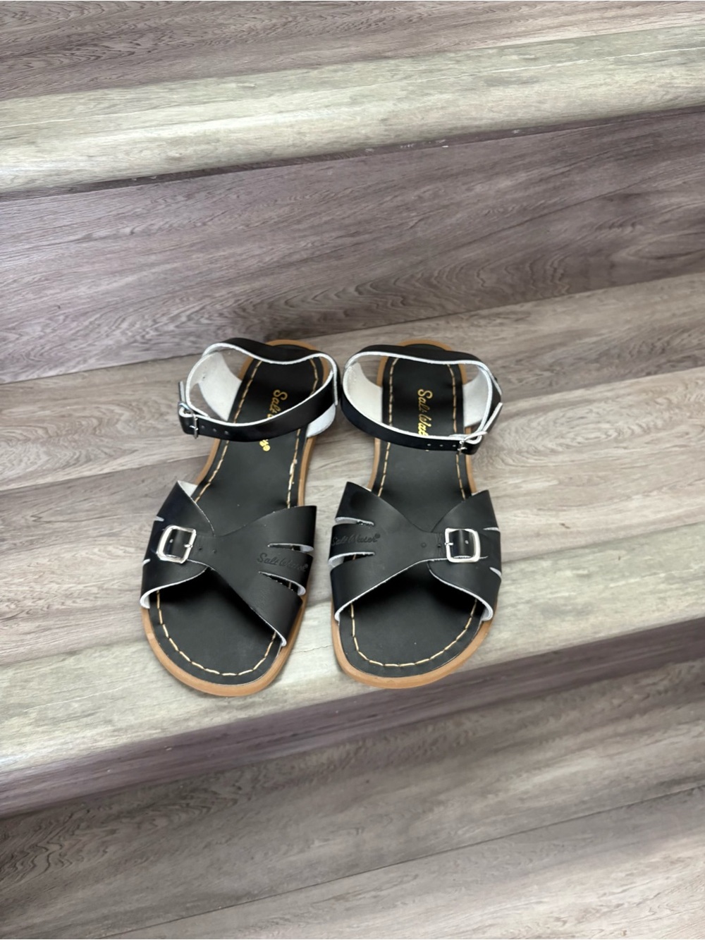 Salt Water Classic Sandals in Black, Size 8 - Picture 4 of 5